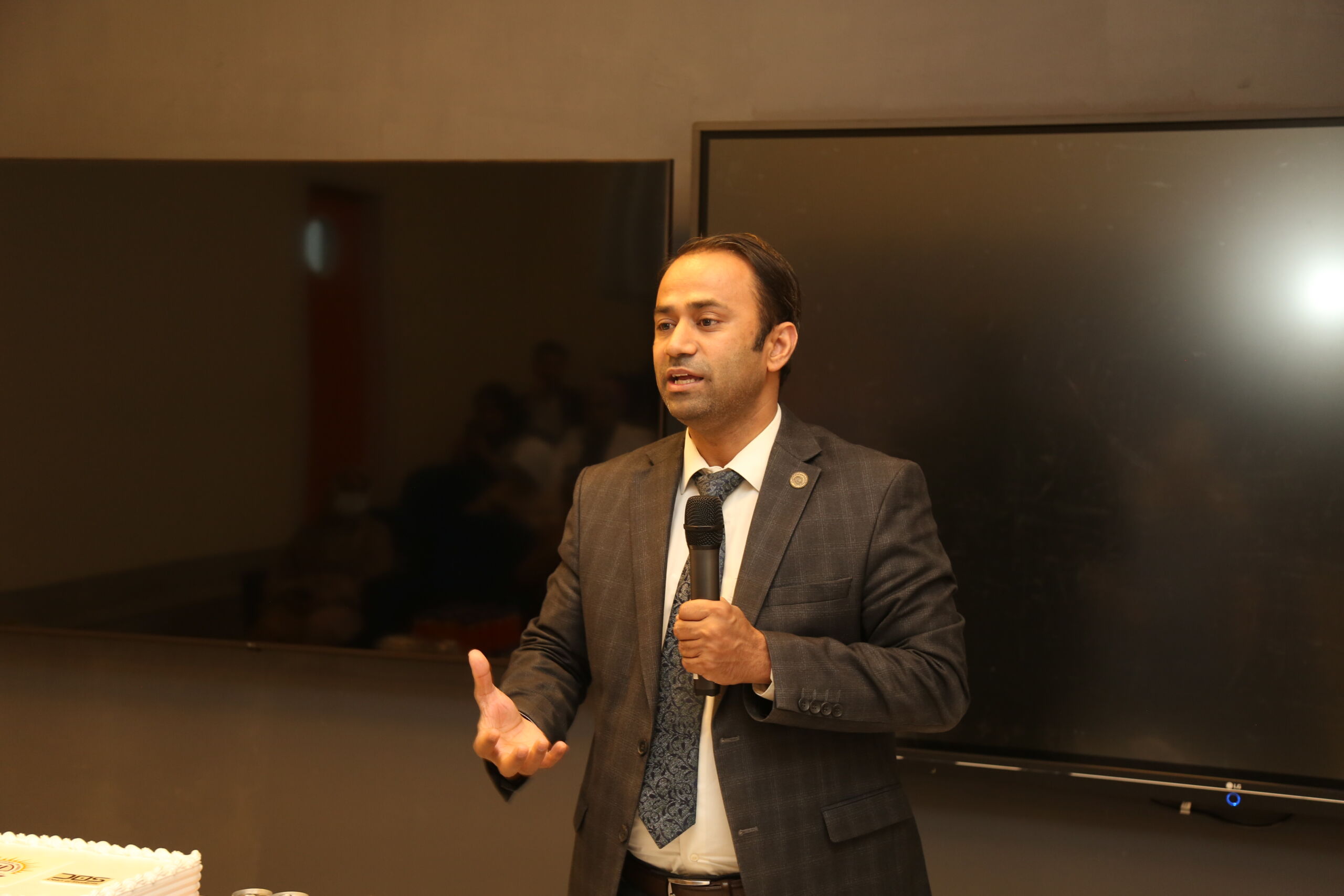 Tishk International University | dean of students